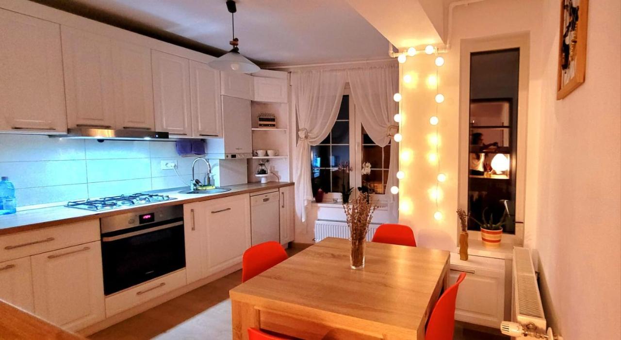 Opera Apart Apartment Брашов Екстериор снимка